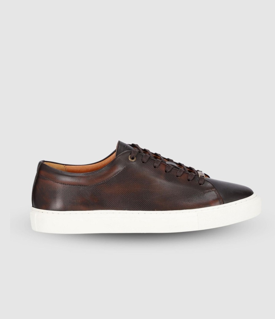 Chaussures IZAC | Baskets En Cuir Texture Cognac